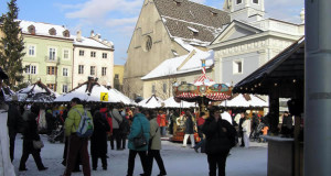 Mercado de Navidad en Bressanone, Trentino-Alto Adigio. Autor y Copyright Liliana Ramerini..